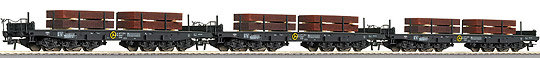 Set of 3 Heavy duty flat cars loaded with steel<br /><a href='images/pictures/Roco/45947.jpg' target='_blank'>Full size image</a>
